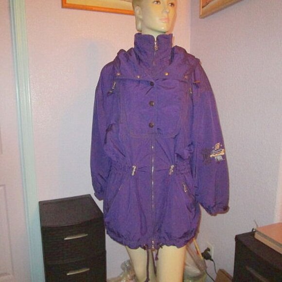 VTG Bogner EMBROIDERED Ski Size 12 JACKET Puffer FULL ZIP Coat POCKET Lined HOOD - Picture 2 of 12